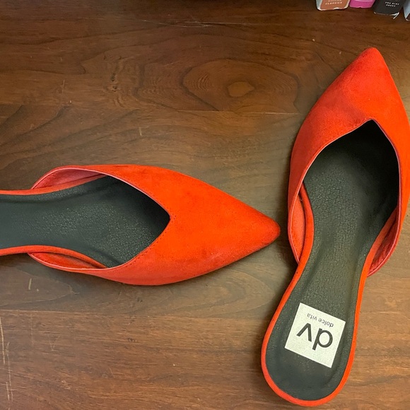 Red Dolce Vita suede pointed toe flats - Picture 2 of 4